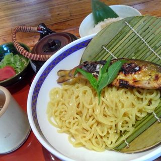 鮎涼ラーメン(鮎ラーメン)