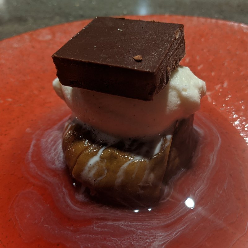 イチジクコンポート、牛乳アイス、ガナッシュ(ete)