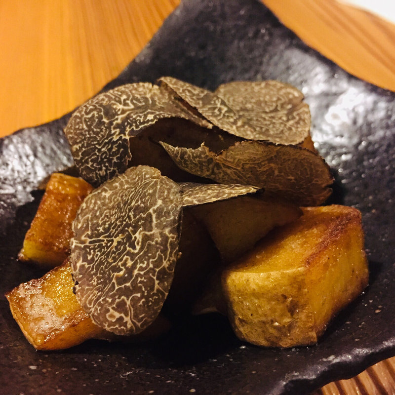 黒トリュフとフレンチフライ(ラ・ショミエル )