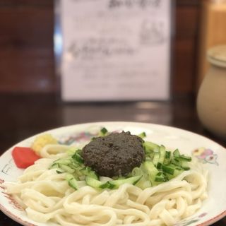 じゃじゃ麺 中(白龍 カワトク分店 （パイロン）)