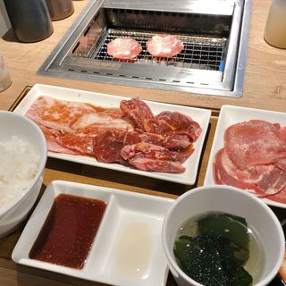 黒毛和牛カルビ、タン、ハラミ　セット(焼肉ライク　三宮店)