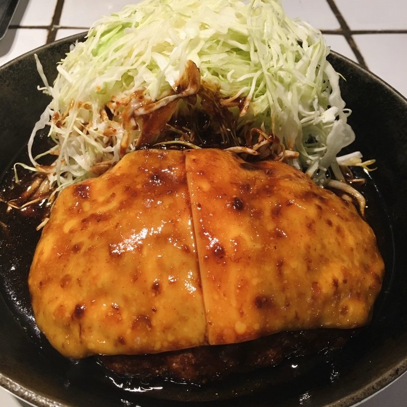とろーりチーズのトンバーグ定食(東京トンテキ 渋谷店)