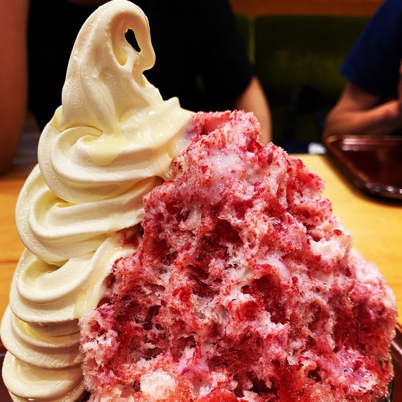 かき氷 苺(コメダ和喫茶 おかげ庵 あざみ野ガーデンズ店)