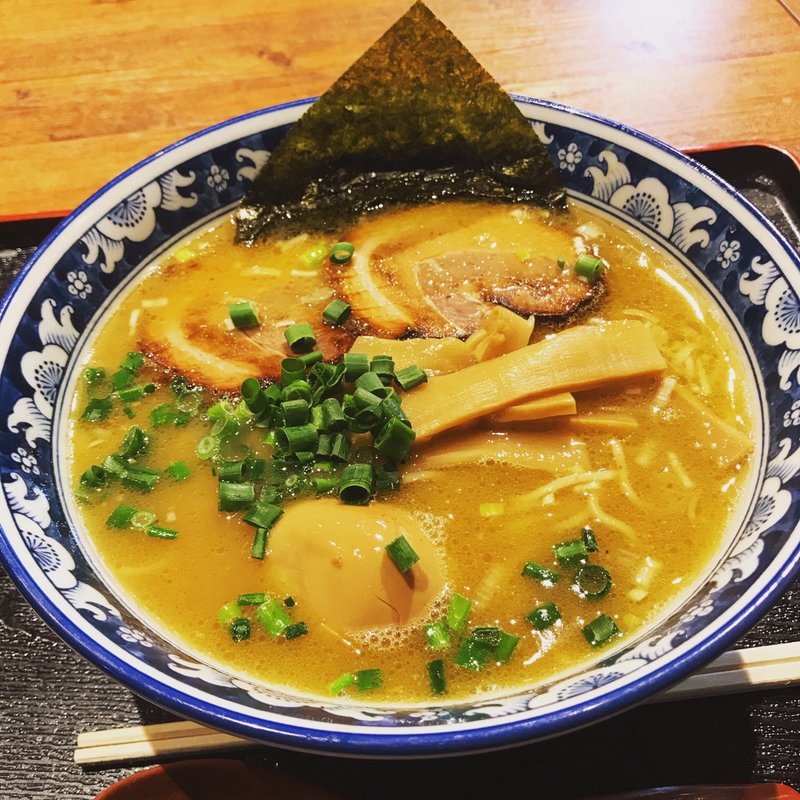 味玉塩らーめん(麺うら裏代々木公園店)