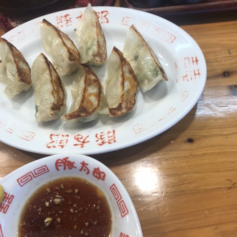 餃子(豚太郎 伊予店 )