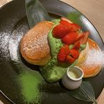 練乳いちごと宇治抹茶ホイップパンケーキ(幸せのパンケーキ　札幌店)