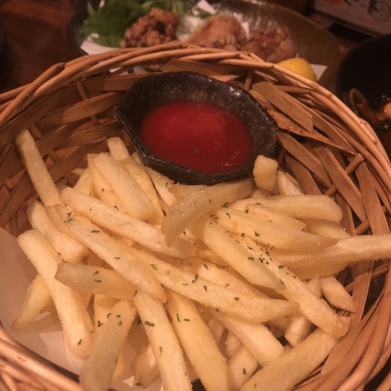 フライドポテト(炭火焼とり えんや 難波店)