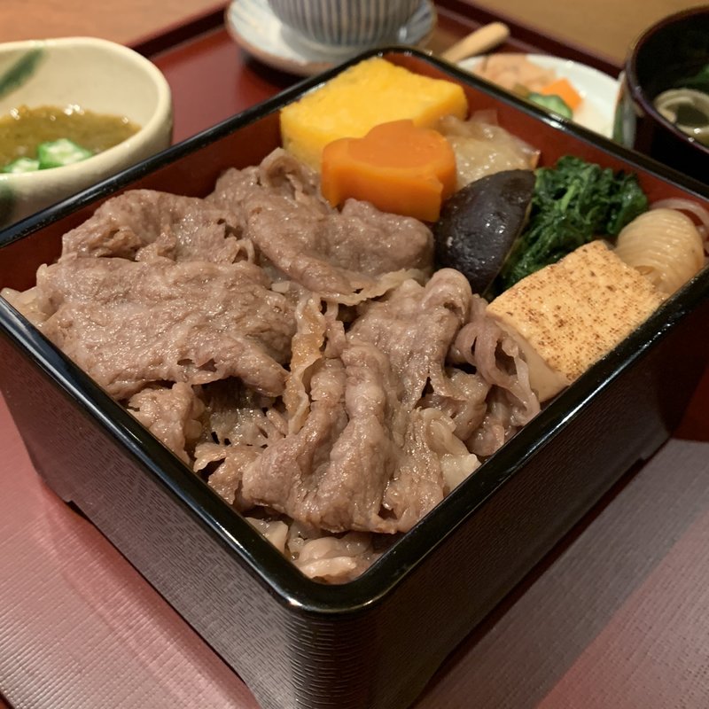 黒毛和牛すきやき重(田中田式 海鮮食堂 魚忠 西麻布店)