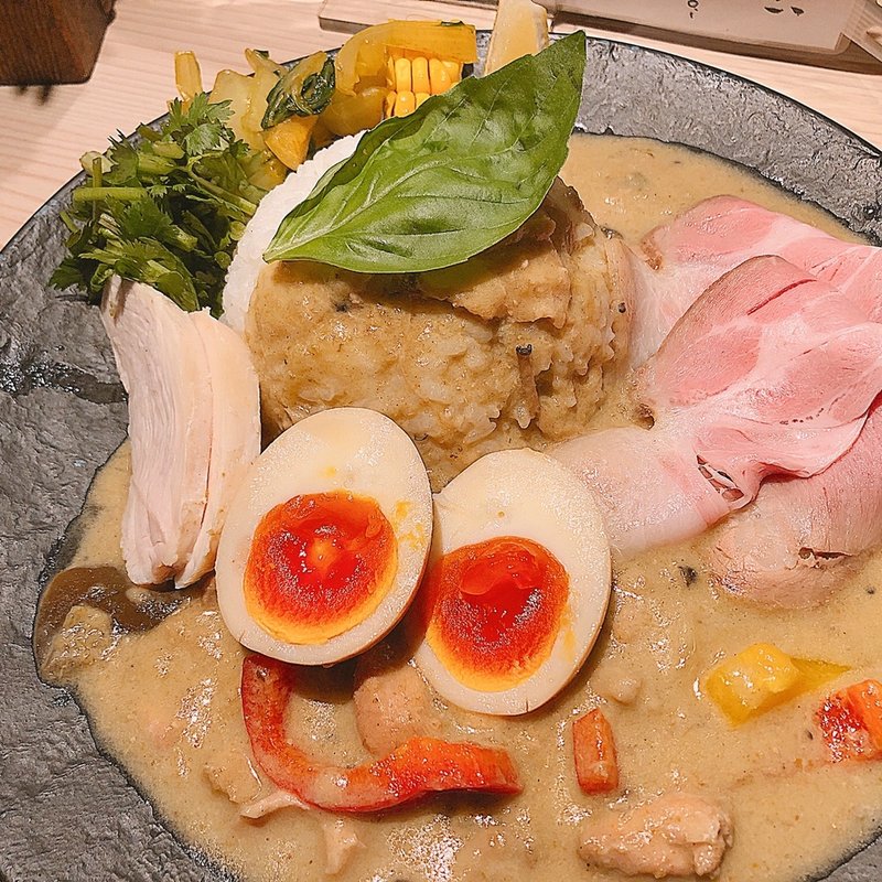 グリーンカレー ﾊﾟｸﾁｰﾀﾏｺﾞﾁｬｰｼｭｰﾏｼ(YAMACHAN)