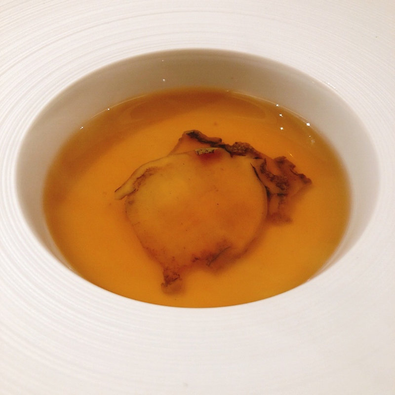 蒸し鮑入り  すっぽんスープ(銀座大石)