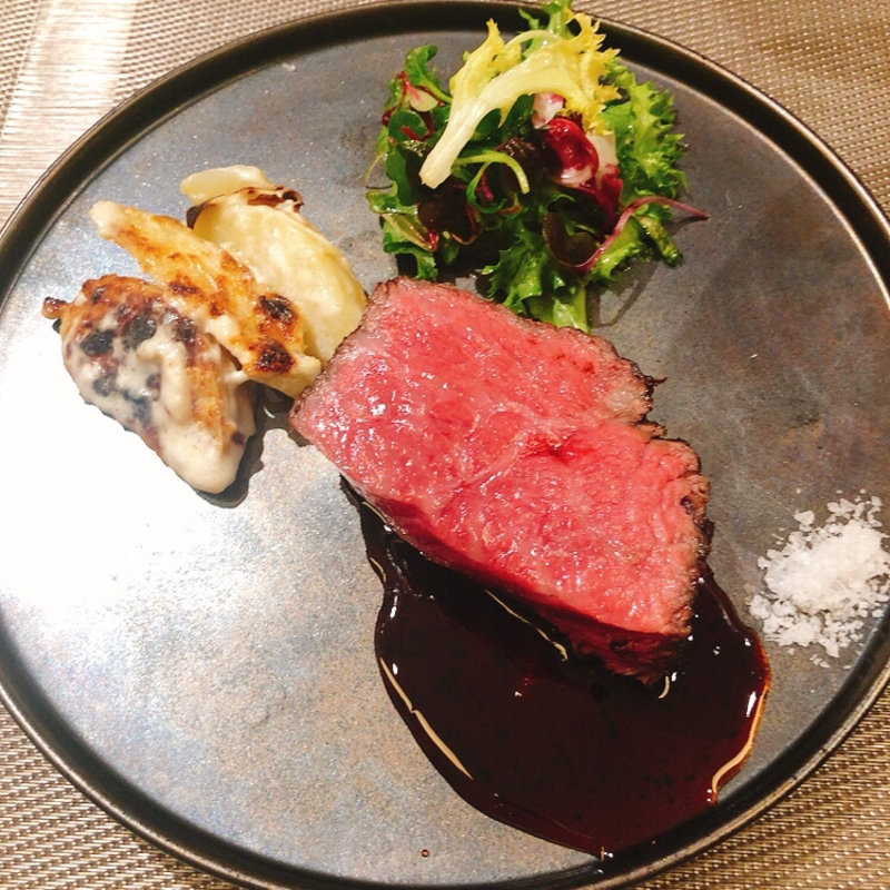 飛び牛ステーキ 赤ワインソース(銀座大石)