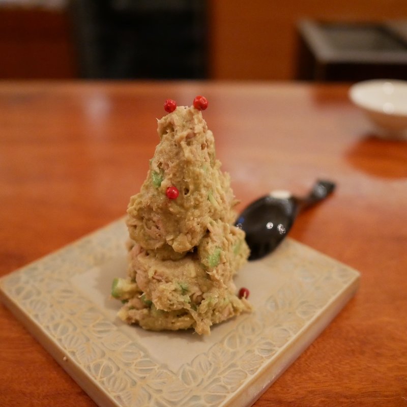 自家製ツナのアボカド和え(えんじゃく、)