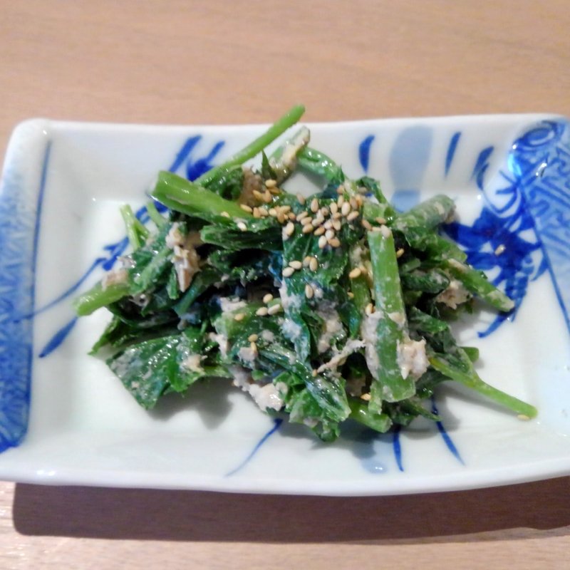 明日葉とツナの和え物(酒食堂 虎ノ門蒸留所)