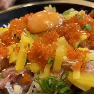 炙り穴子1本のせ海鮮丼(まえ田 )