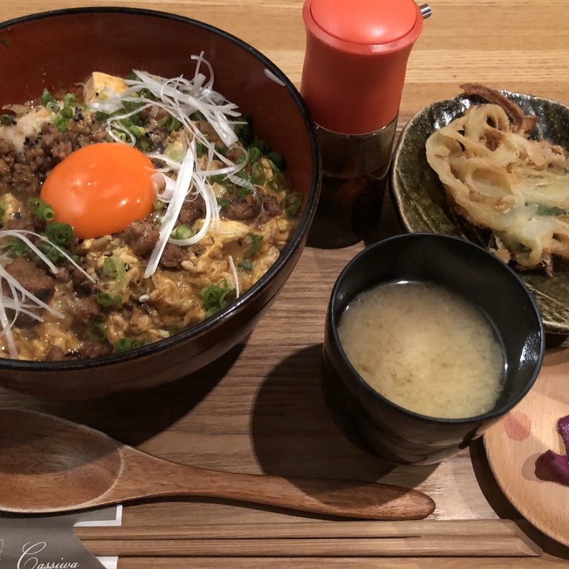 麻婆親子丼(カッシーワ茶屋町店)