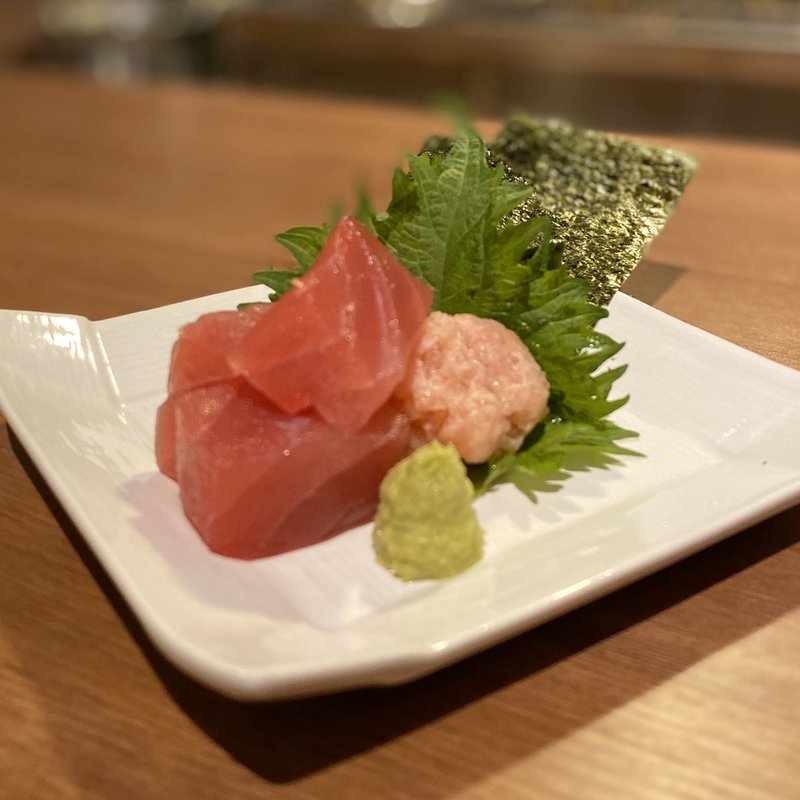 まぐろのぶつ切り刺し(東京おでんラブストーリー 錦三丁目)