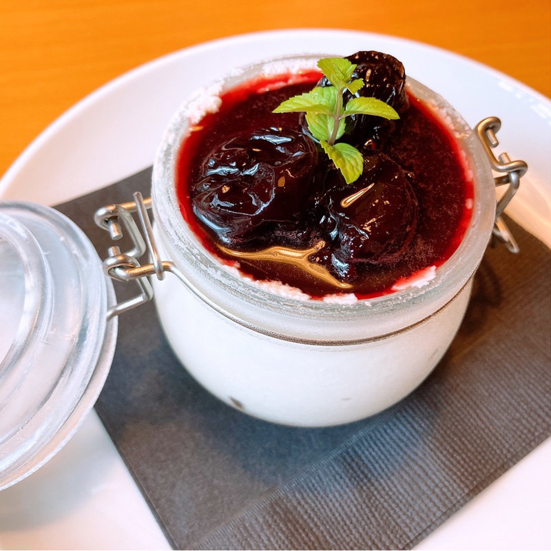 DCレアチーズケーキ(DARK CHERRY CAFE)