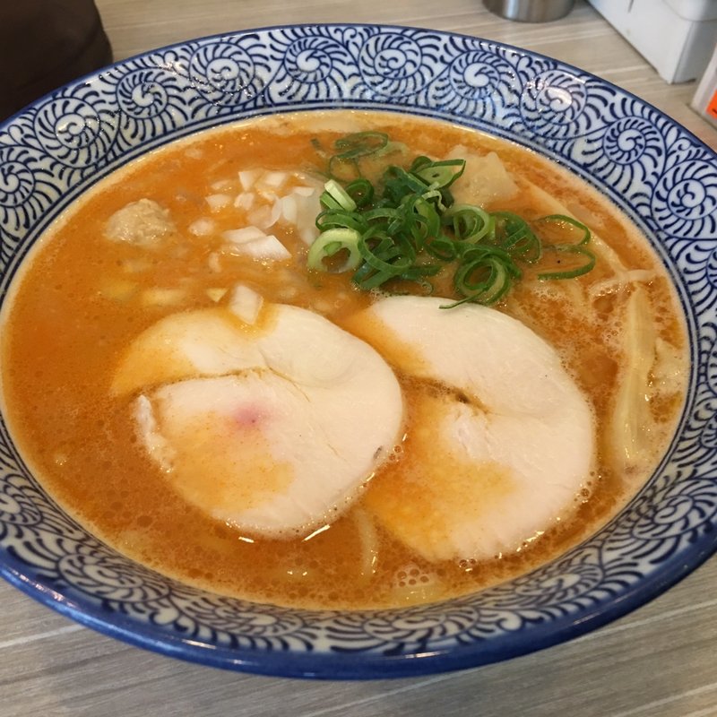 濃厚辛味噌鶏白湯らーめん(麺匠 桂邸)