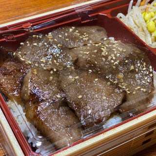 カルビ弁当（テイクアウト）(焼肉 まんぷく苑 )