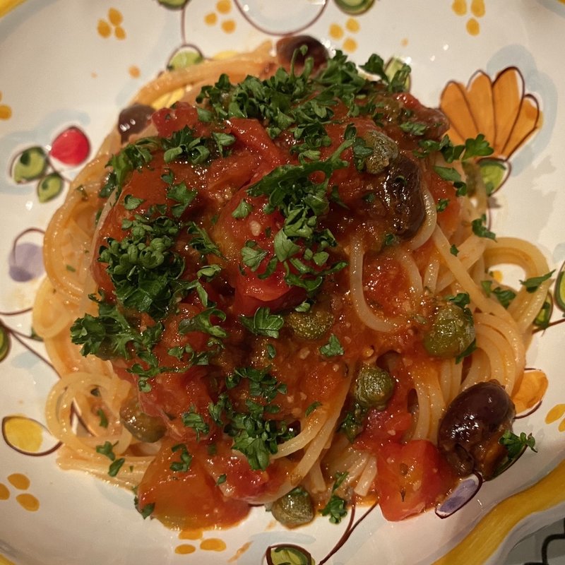 アンチョビーケーパーオリーブの娼婦風(イタリア料理  CIBI)