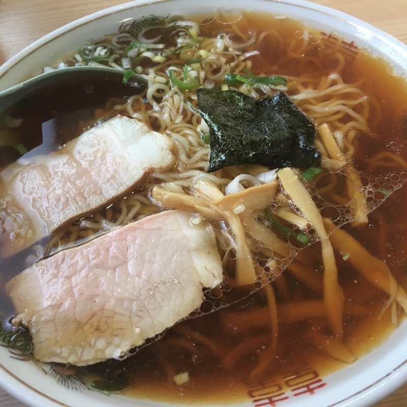 大盛りラーメン　正油(ラーメン まるひら)