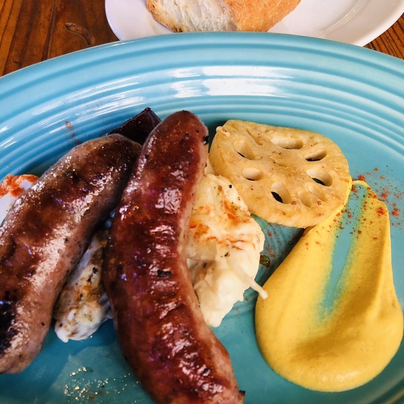 リングイッサソーセージの炭火焼w/スモークポテトサラダ（パン又はライス）(チャコールグリル グリーン 馬車道)