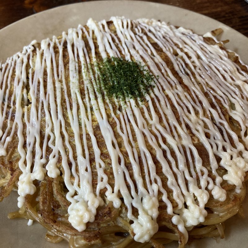 エッグモダン(鉄板焼まねき)