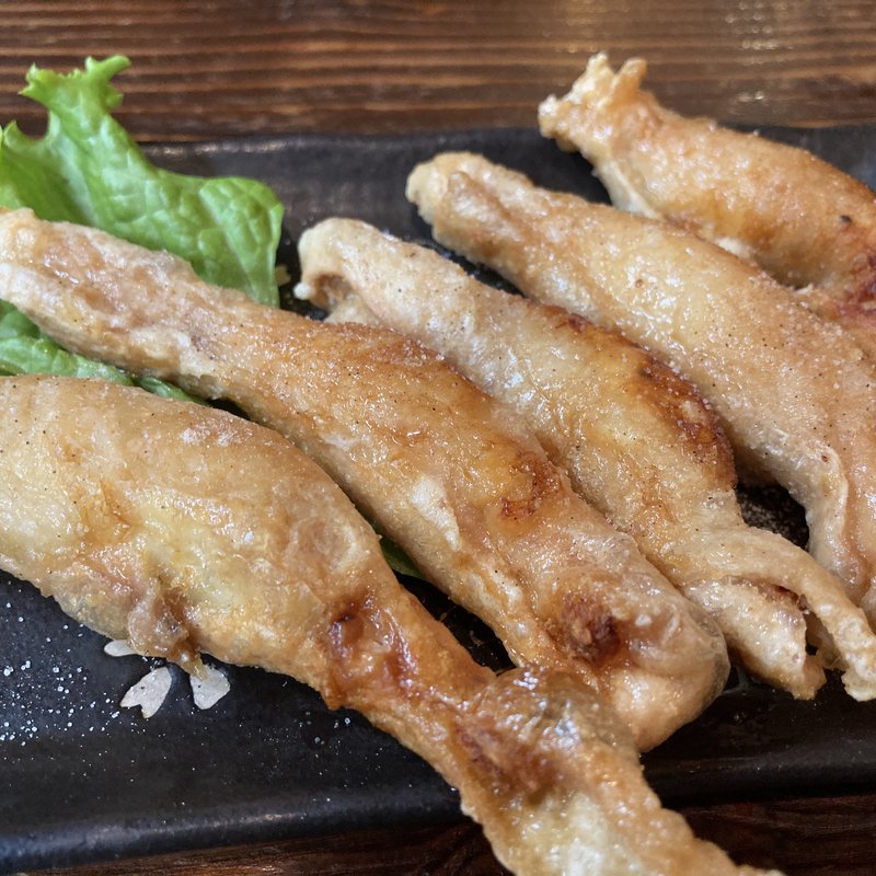 鶏皮ぎょうざ（5個）(鉄板焼まねき)