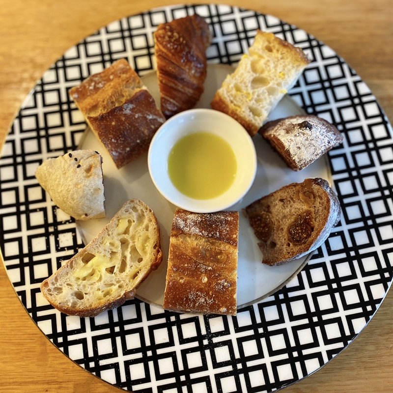 パン盛り合わせ(Sakura)