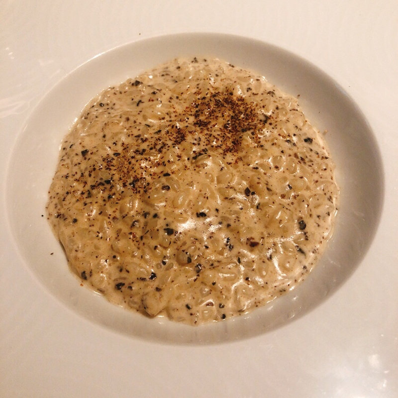 お出汁で作る〆のリゾット(にくがとう)