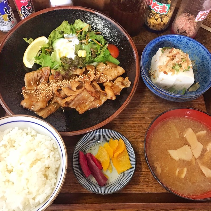 焼肉定食(ご飯少なめ)(あきたや食堂)