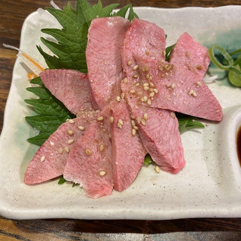 タン刺し(炭火焼肉 玄萬亭（げんまん亭）)