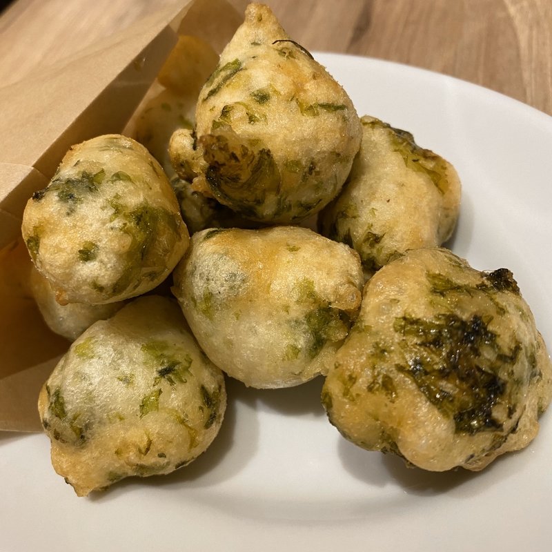 (トラットリア ターヴォラ)