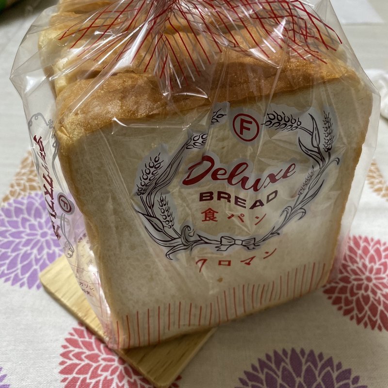 食パン(フレッシュベーカリーフロマン)