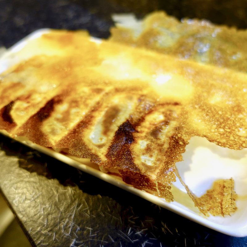 羽根つき餃子(麺厨房103)