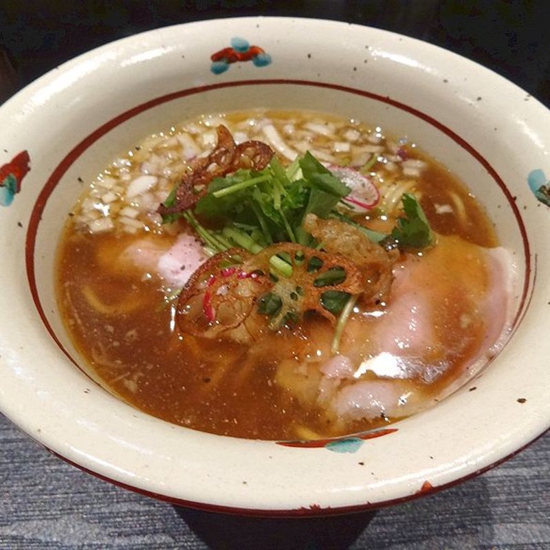 魚香る生醤油そば(麺とカフェ処 悠然かしや)
