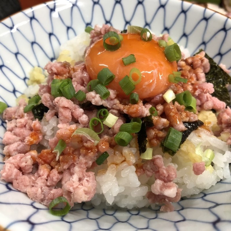 さつきポーク肩ロースの低温ミンチ肉丼(バラック ディー.エム竹末 （BARRACK D.M竹末）)