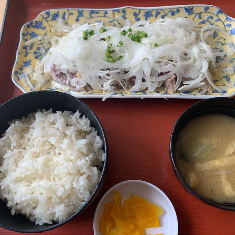 カツオのたたき定食(旅館食堂 くりや)