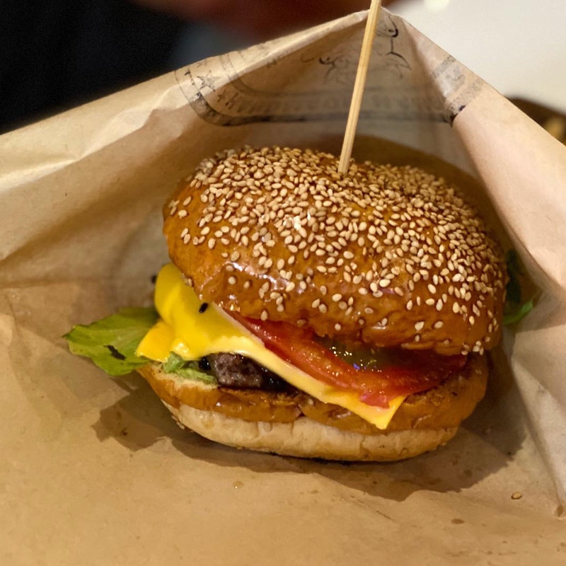 チーズバーガー(ブルズカフェ （Bull's cafe）)