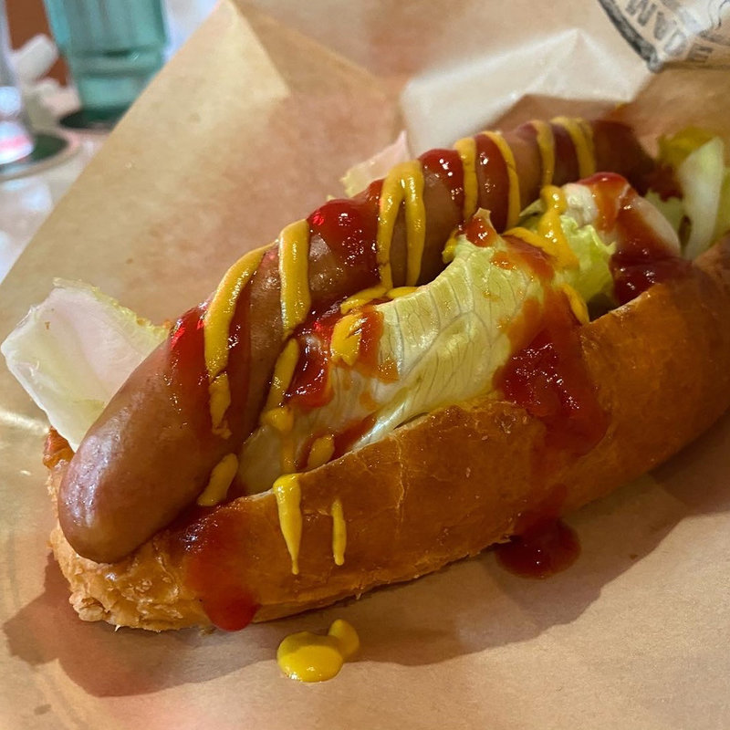 ホットドッグ(ブルズカフェ （Bull's cafe）)