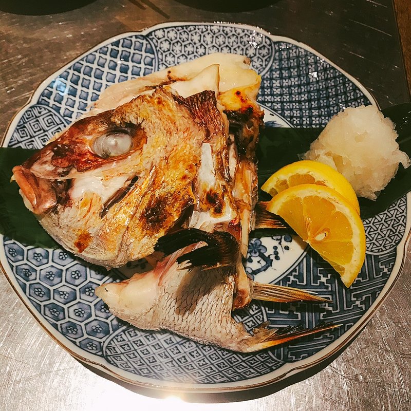 鯛のおかしら焼き(大衆酒場はんろく)