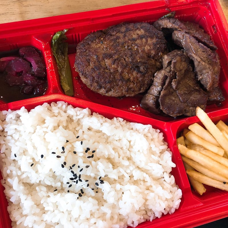 牛100%ハンバーグステーキ弁当(ごち屋)