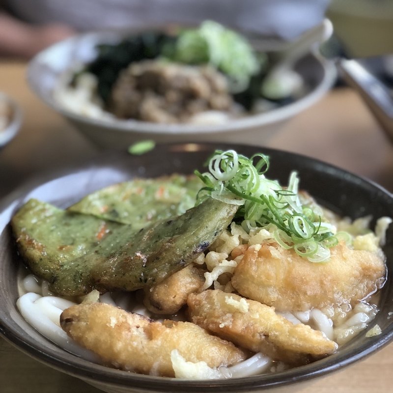 ごぼう天うどん(牧のうどん 加布里本店)