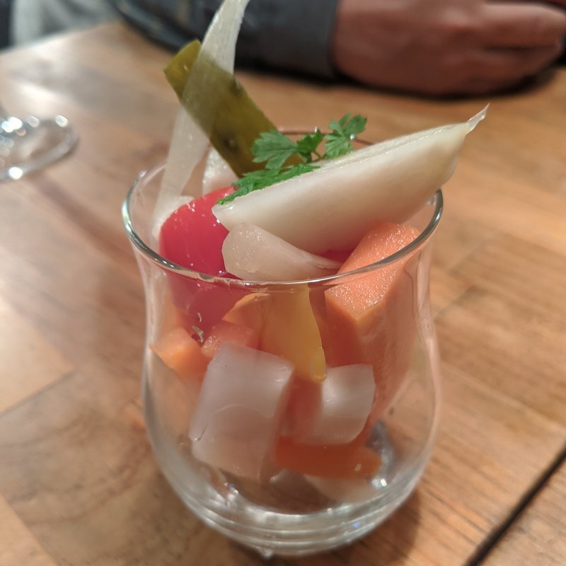 新鮮夏野菜の自家製ピクルス(御徒町ワインバル八十郎)