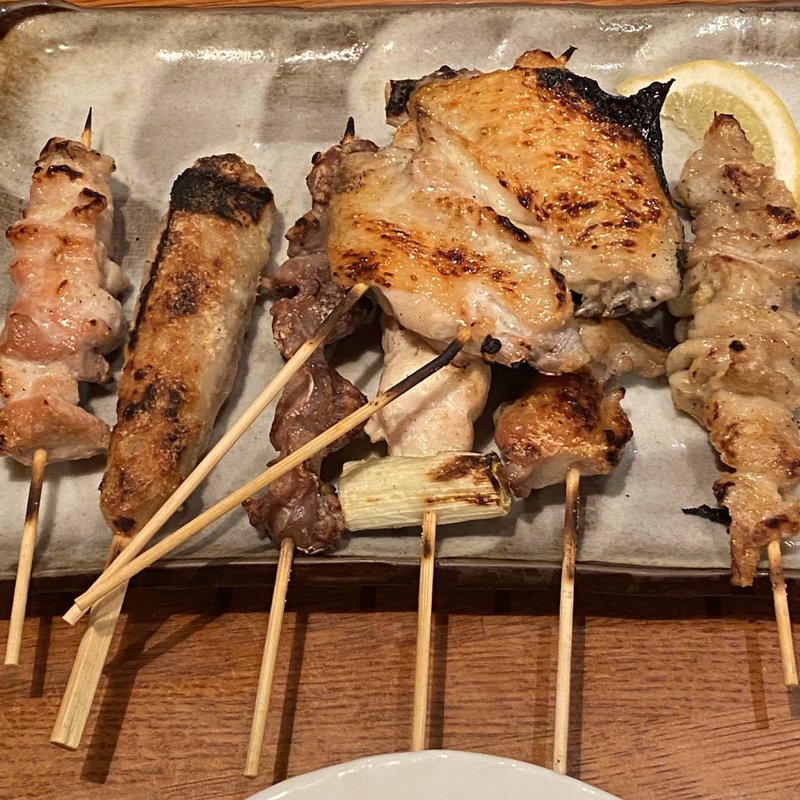 焼き鳥盛り合わせ(やきとり戎 川崎店)