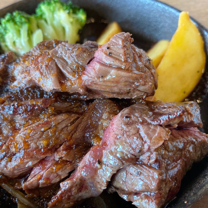 ハラミステーキ(肉バル ガブット 吹田店)