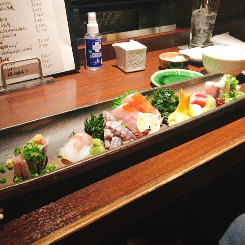 刺身盛り合わせ(魚心 新宿総本店)