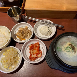ソルロンタン定食(韓国家庭料理 アリラン)