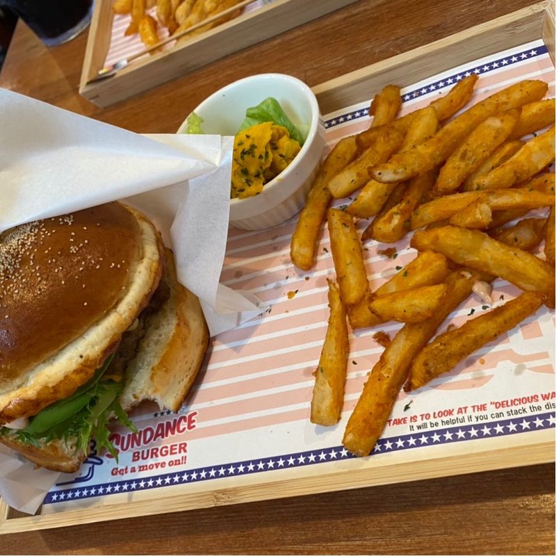 ハンバーガー(アメリカンカフェ サンダンス)
