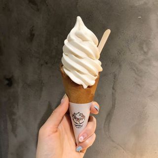 豆乳ソフトクリーム(一〇八抹茶茶廊　新宿店)